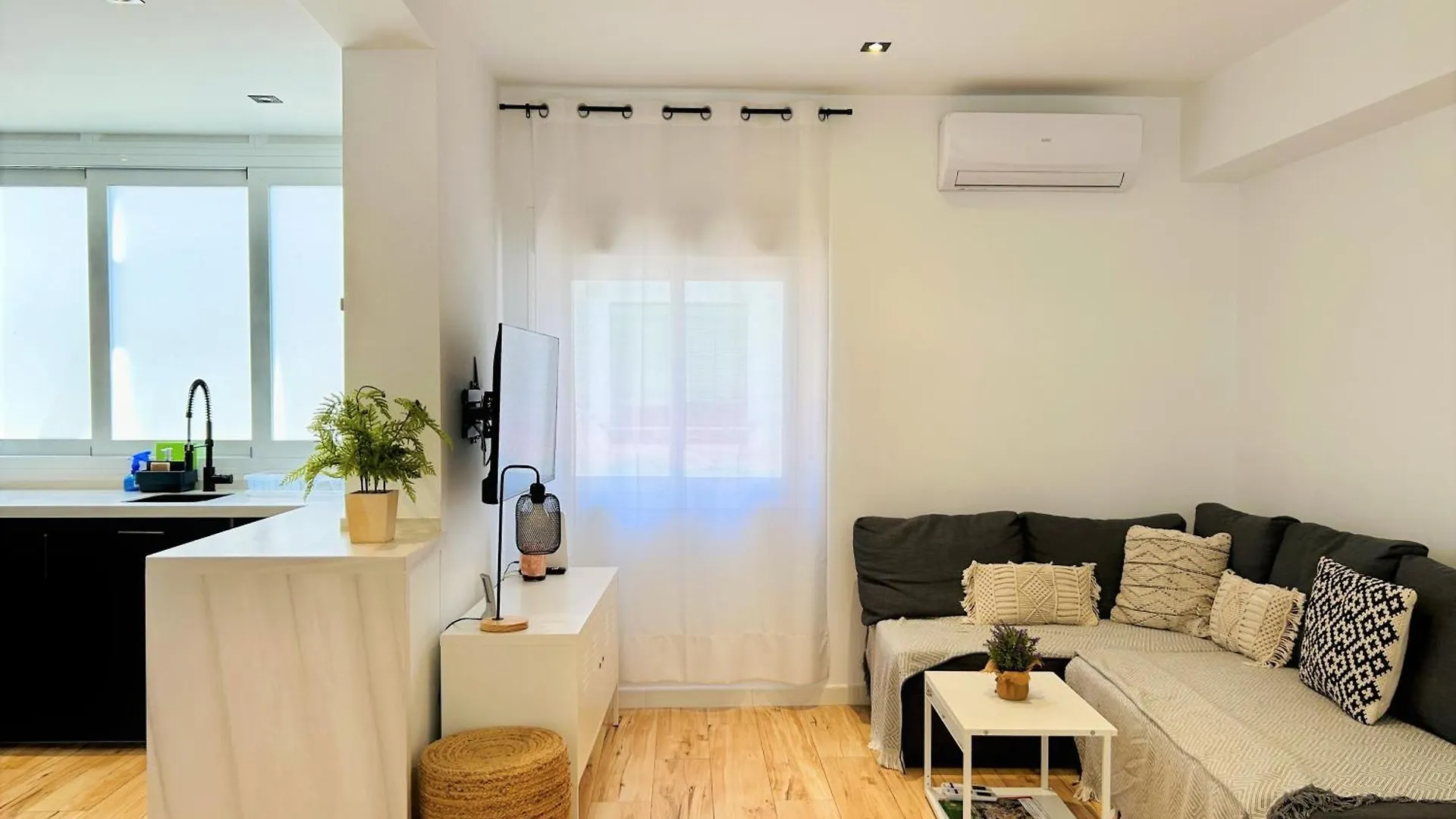 Ecochic Apartment In Fuengirola Center